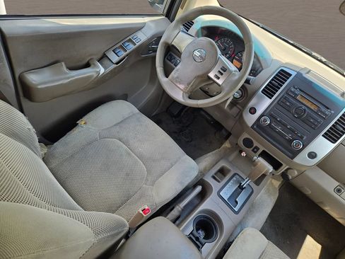 Used 2011 Nissan Frontier SV RWD image 17
