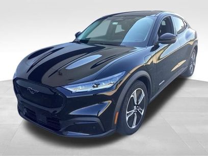 Used 2021 Ford Mustang Mach-E Select w/ Comfort/Appearance Package