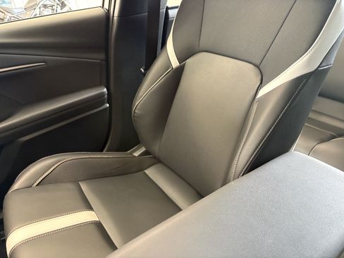 Used 2025 Toyota Camry SE FWD image 20