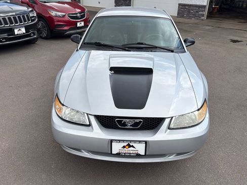 Used 1999 Ford Mustang GT RWD image 2