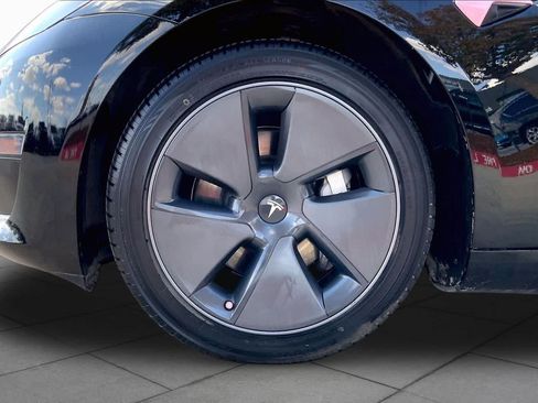 Used 2023 Tesla Model 3 Standard Range RWD image 9