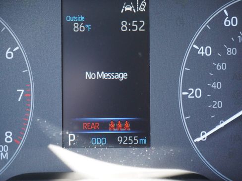 Used 2024 Toyota Corolla LE FWD image 21