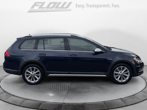 Used 2017 Volkswagen Golf Alltrack AWD/4WD image 8