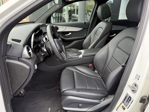 Certified 2022 Mercedes-Benz GLC 300 4MATIC image 19
