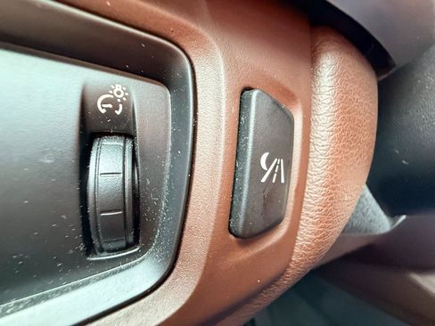 Used 2018 BMW X5 xDrive50i AWD/4WD image 25
