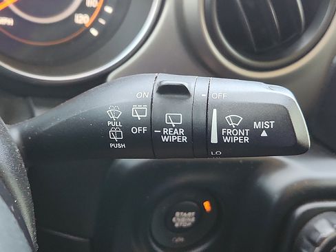 Used 2018 Jeep Wrangler Unlimited Sport S AWD/4WD image 17