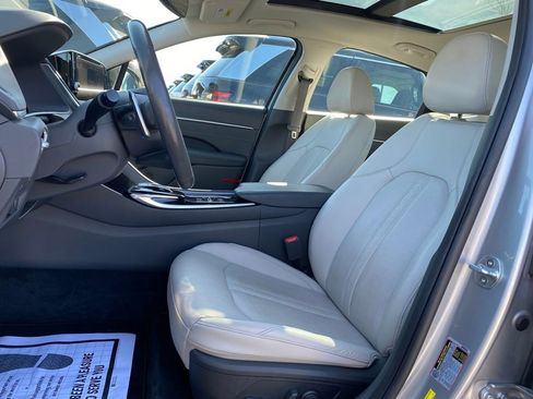 Used 2020 Hyundai Sonata Limited image 25