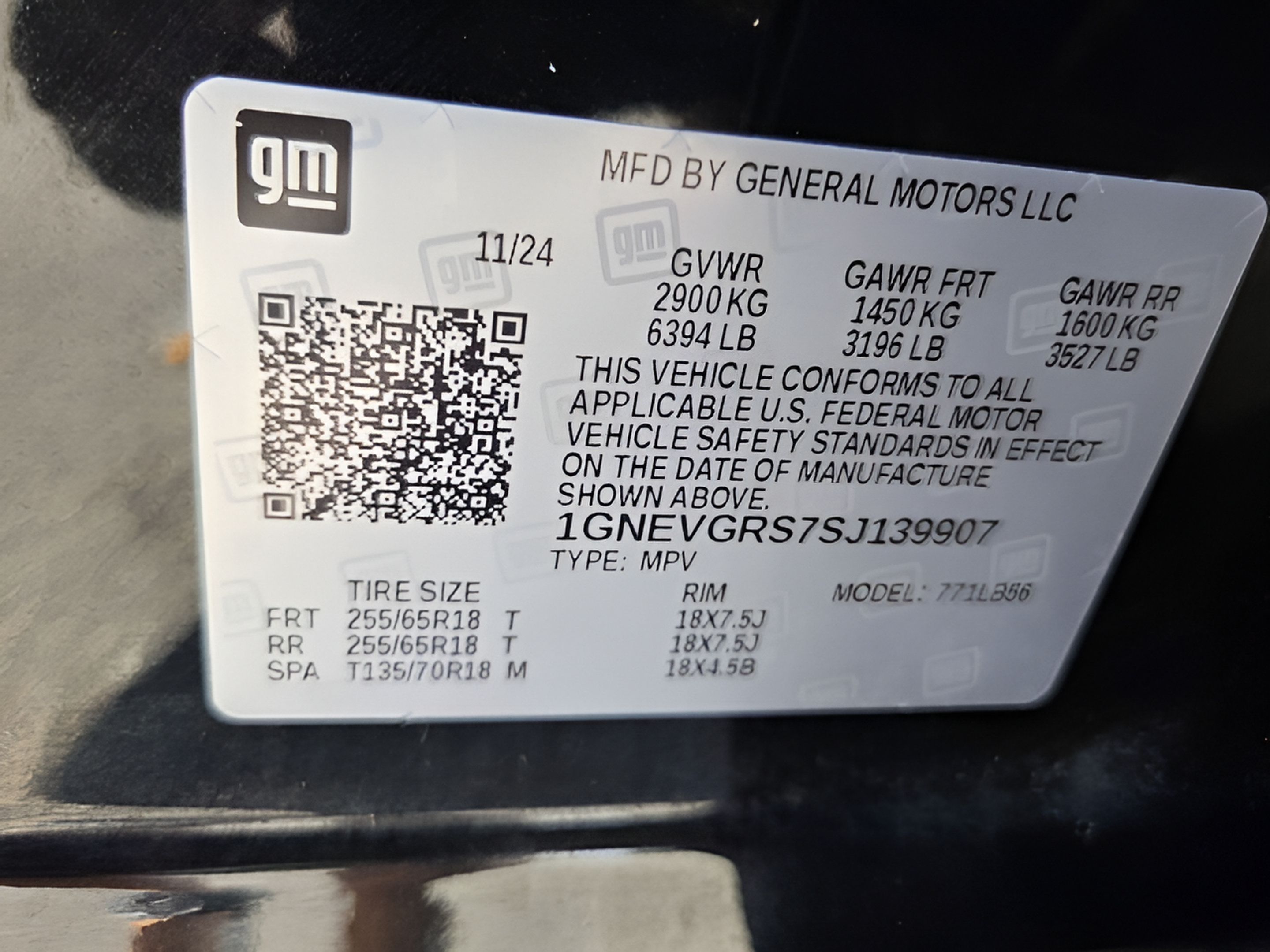 Used 2025 Chevrolet Traverse LT AWD/4WD image 16