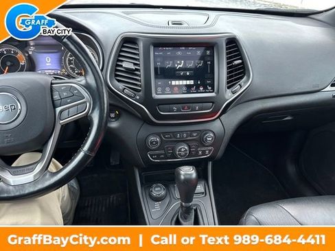 Used 2021 Jeep Cherokee Latitude Lux 80th Anniv w/ Quick Order Package 26U 80TH image 17