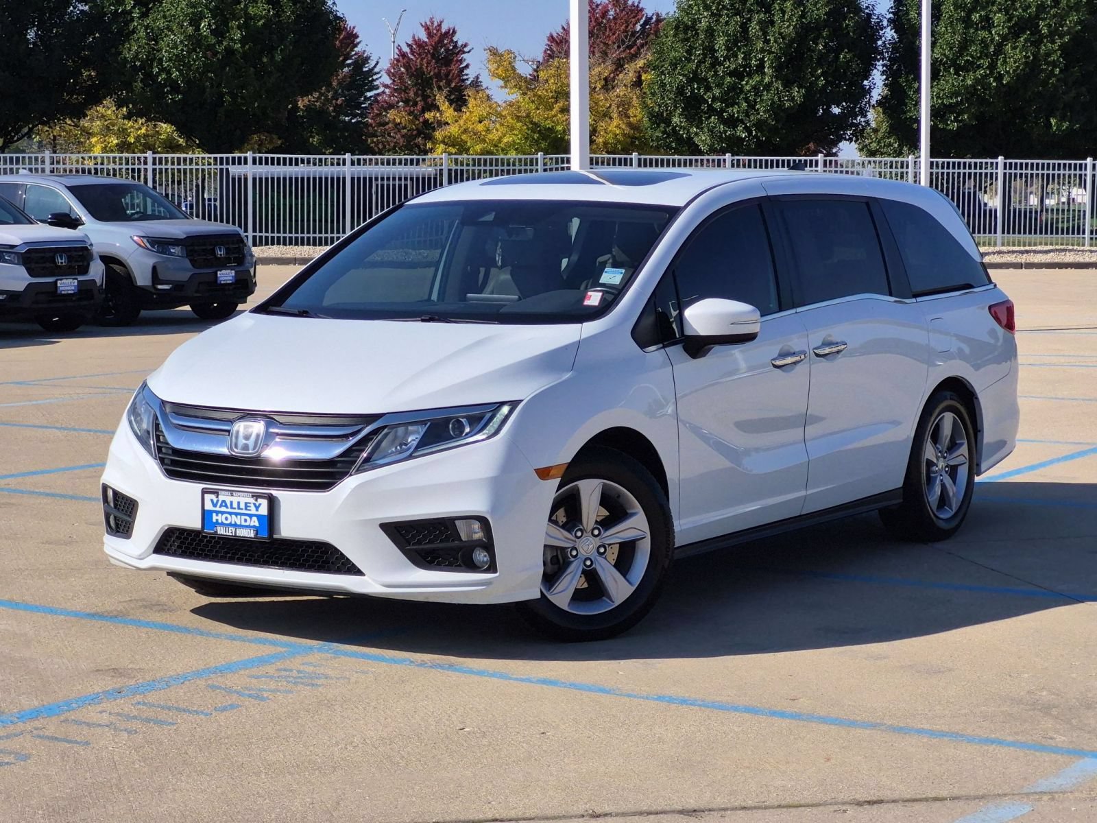 Used 2020 Honda Odyssey EX-L image 2