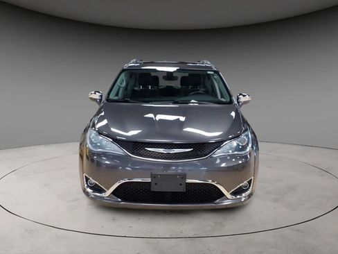 Used 2020 Chrysler Pacifica Limited FWD image 15