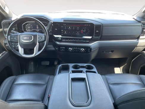 Used 2025 GMC Sierra 1500 SLT AWD/4WD image 10