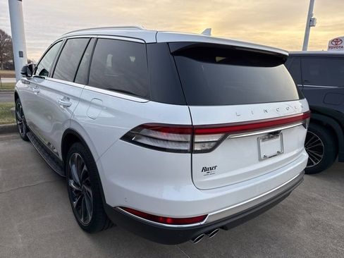 Used 2024 Lincoln Aviator Reserve w/ Equipment Group 201A image 9