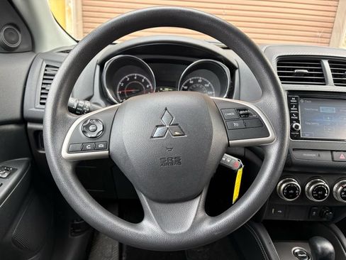 Used 2025 Mitsubishi Outlander Sport ES AWD/4WD image 23
