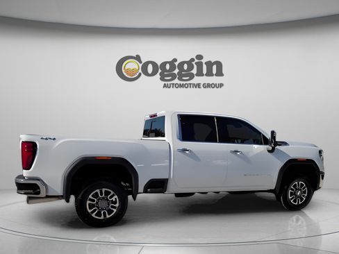 New 2026 GMC Sierra 3500 SLT w/ SLT Convenience Package image 12