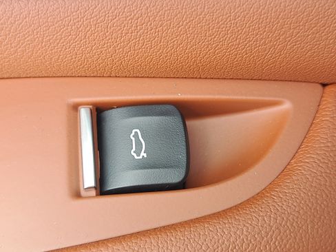 New 2026 BMW X5 xDrive50e w/ M Sport Package image 22