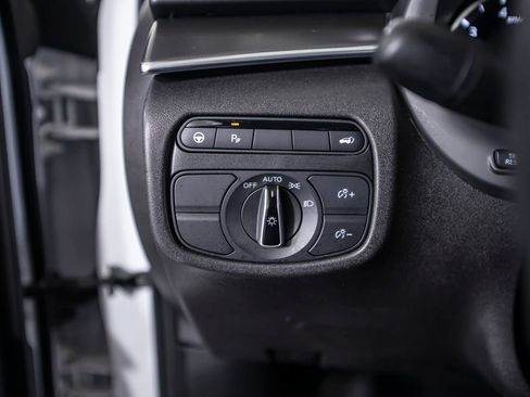 Used 2024 INFINITI QX50 Luxe image 40