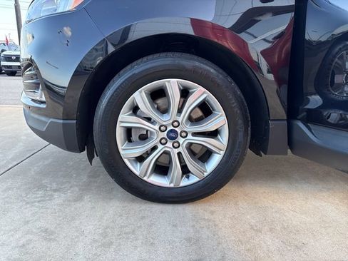 Used 2022 Ford Edge Titanium AWD/4WD image 27