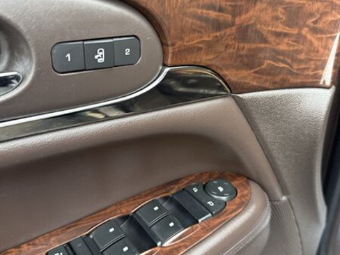 Used 2017 Buick Enclave Leather AWD/4WD image 17