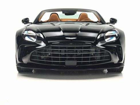 New 2026 Aston Martin V8 Vantage Convertible RWD image 36