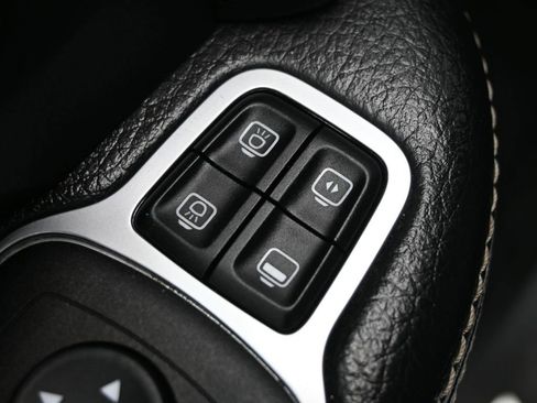 Used 2024 RAM 2500 Big Horn image 13