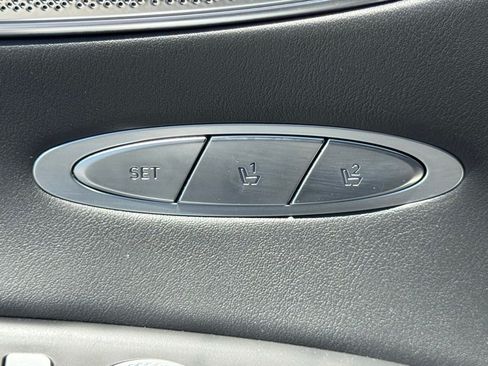Used 2025 Genesis GV70 3.5T Sport AWD/4WD image 19