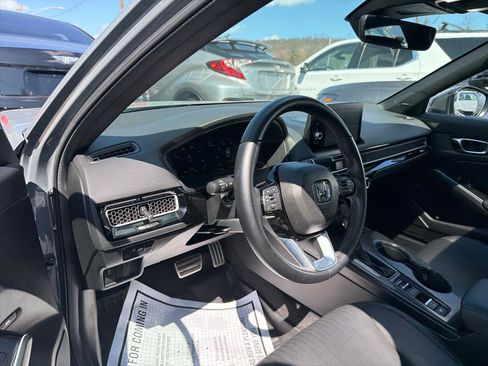 Used 2025 Honda Civic Sport Touring image 18