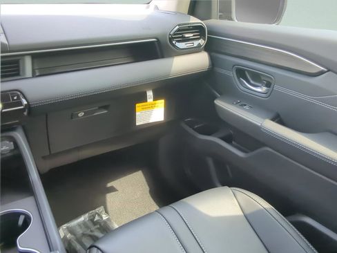 New 2026 Honda Pilot Touring image 17