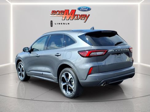 Used 2023 Ford Escape ST-Line Elite w/ Premium Technology Package AWD/4WD image 7