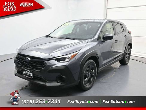 Used 2024 Subaru Crosstrek 2.0i AWD/4WD image 2