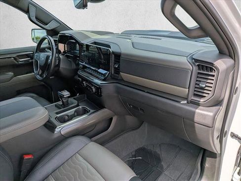 Used 2023 Chevrolet Silverado 1500 ZR2 w/ Technology Package AWD/4WD image 22