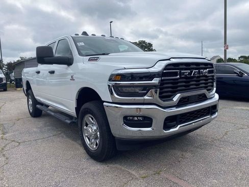 Used 2026 RAM 2500 Tradesman w/ Chrome Appearance Group AWD/4WD image 1