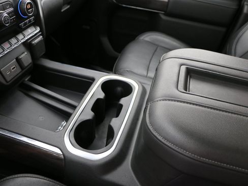 Used 2019 Chevrolet Silverado 1500 LTZ w/ LTZ Premium Package AWD/4WD image 26