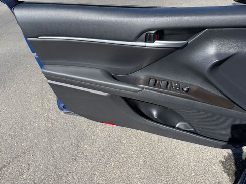 Used 2024 Toyota Camry SE w/ Convenience Package image 22