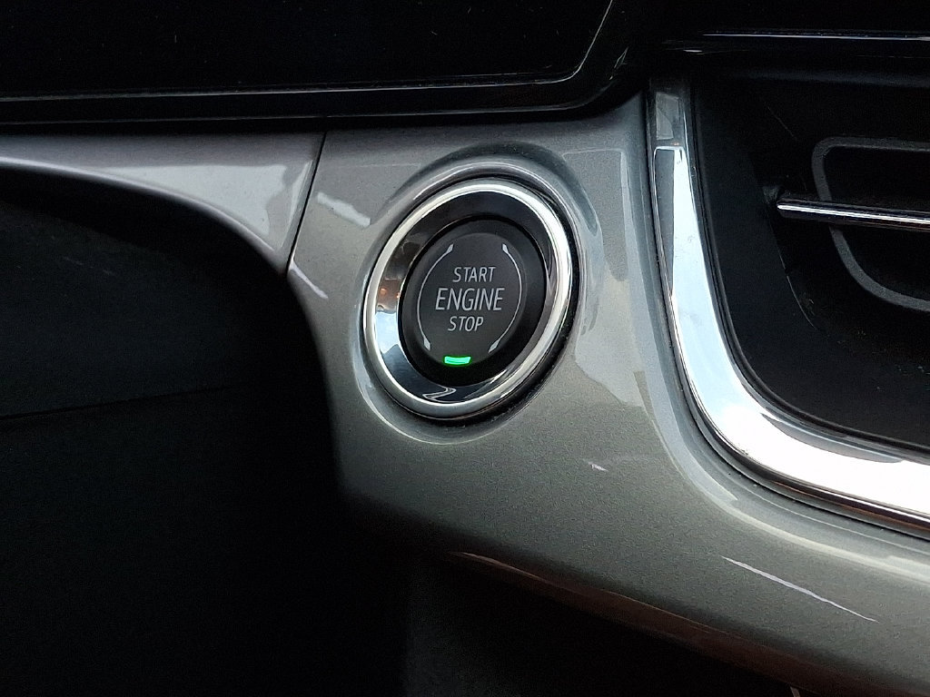 Used 2025 Chevrolet Trax LT w/ Driver Confidence Package FWD image 23