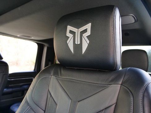 Used 2024 RAM 3500 Laramie w/ Night Edition image 15