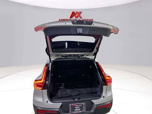 Used 2023 Volvo XC40 B5 Plus w/ Driver Assist Package AWD/4WD image 24