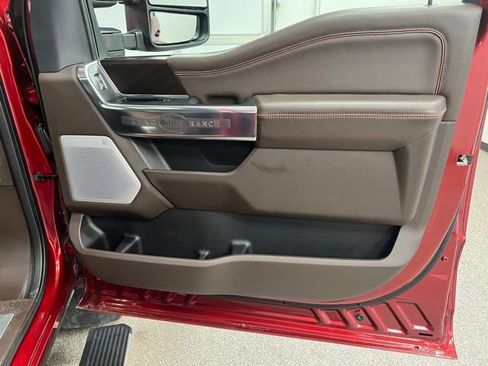 Used 2025 Ford F350 King Ranch w/ FX4 Off-Road Package image 53