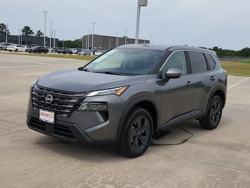 Used 2026 Nissan Rogue SV FWD image 9