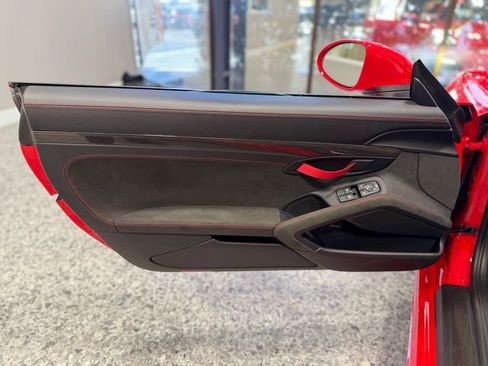 Used 2022 Porsche 718 Boxster Spyder RWD image 18