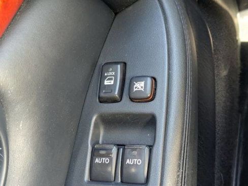 Used 2005 Lexus SC 430 Convertible RWD image 32
