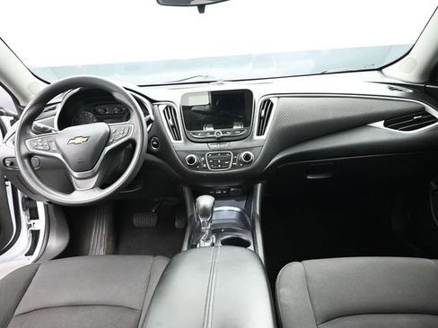 Used 2023 Chevrolet Malibu LT FWD image 24
