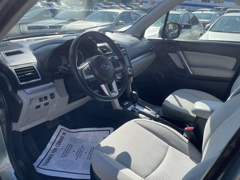 Used 2017 Subaru Forester 2.5i Premium w/ All-Weather Package AWD/4WD image 10