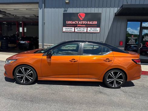 Used 2021 Nissan Sentra SR FWD image 2