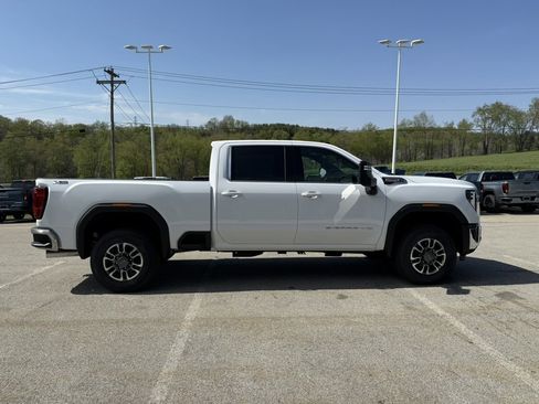 New 2026 GMC Sierra 2500 SLE w/ SLE Value Package; AWD/4WD image 6