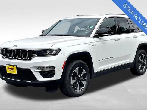 Used 2024 Jeep Grand Cherokee Limited 4xe image 2