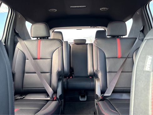 New 2026 Chevrolet Traverse RS image 11