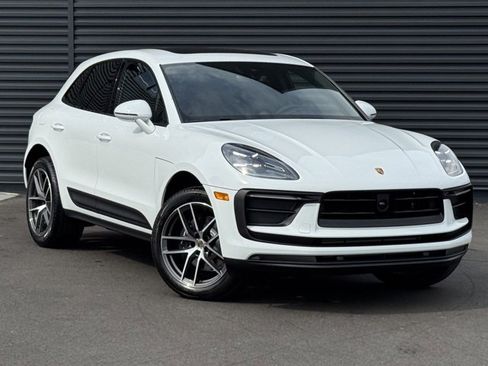 New 2026 Porsche Macan image 9
