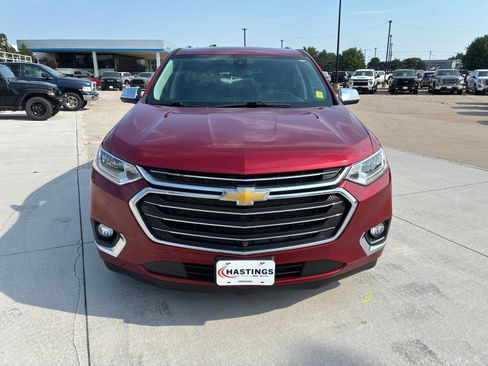 Used 2020 Chevrolet Traverse Premier AWD/4WD image 10