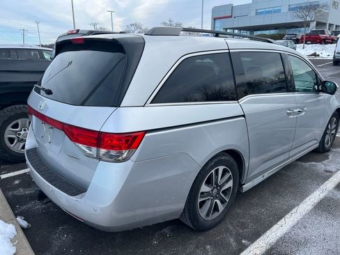 Used 2015 Honda Odyssey Touring image 3